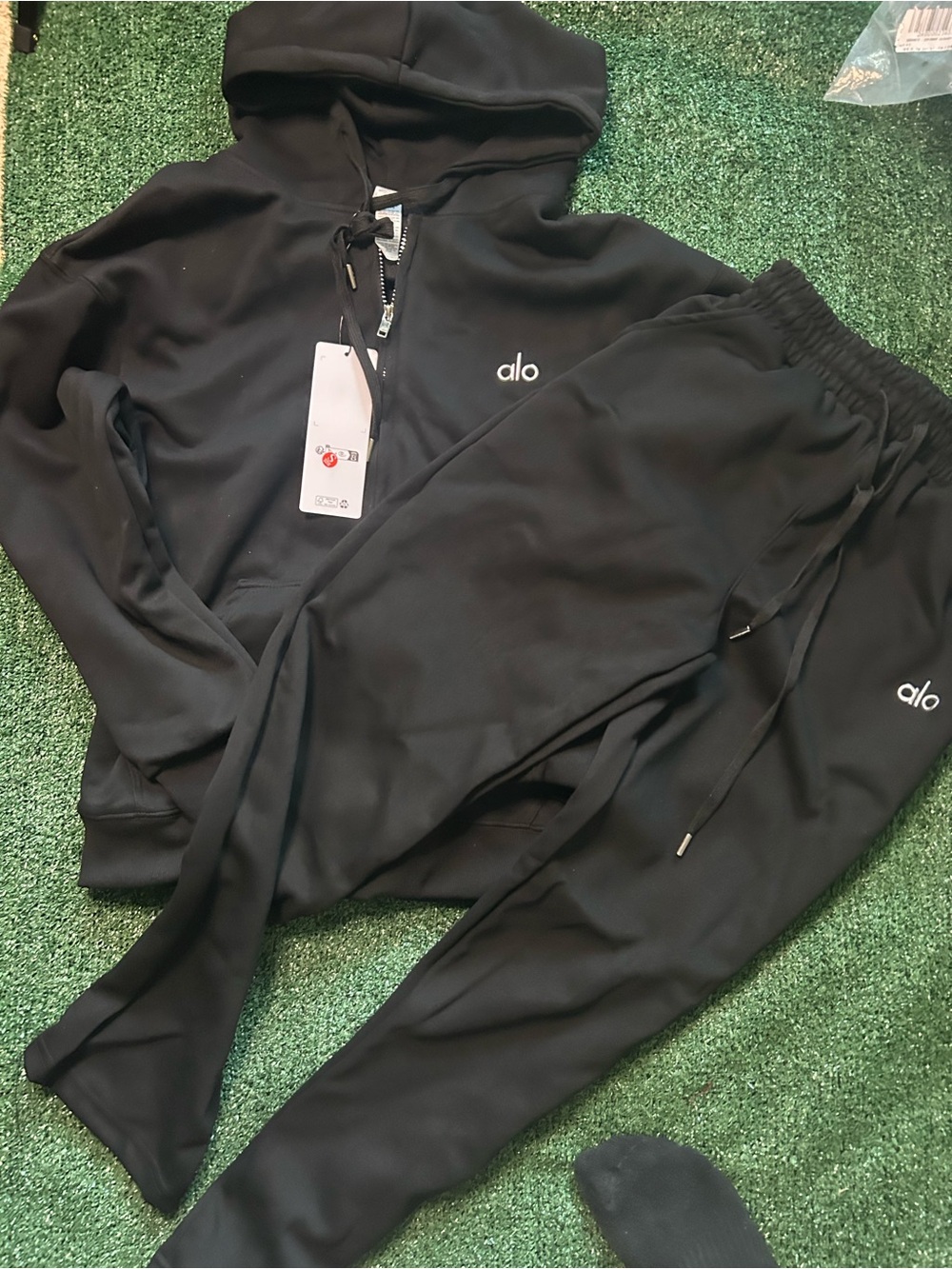Alo Black Jogger Pants - Alo